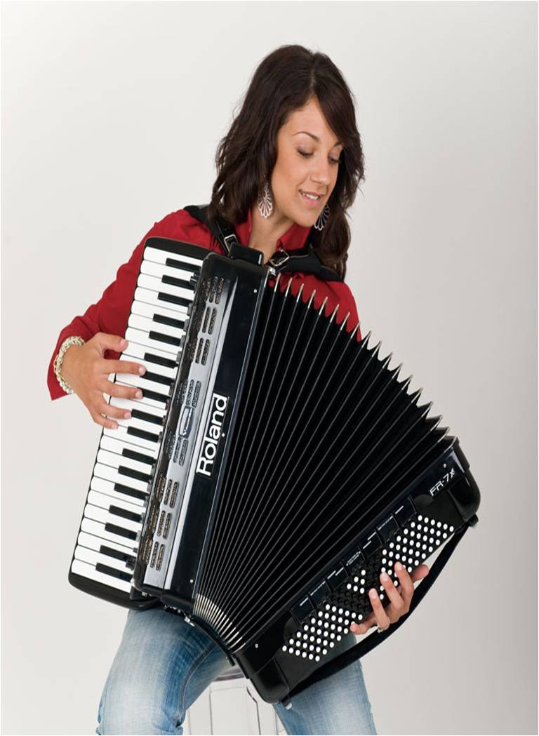 female accordion players chandigarh